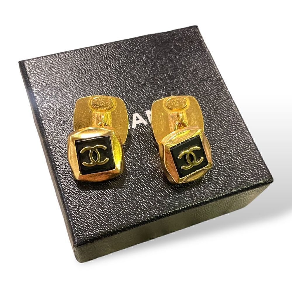 CHANEL Vintage Fall 1995 Mens Cufflinks